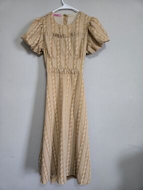 Women’s Tan Floral-Print Midi Dress